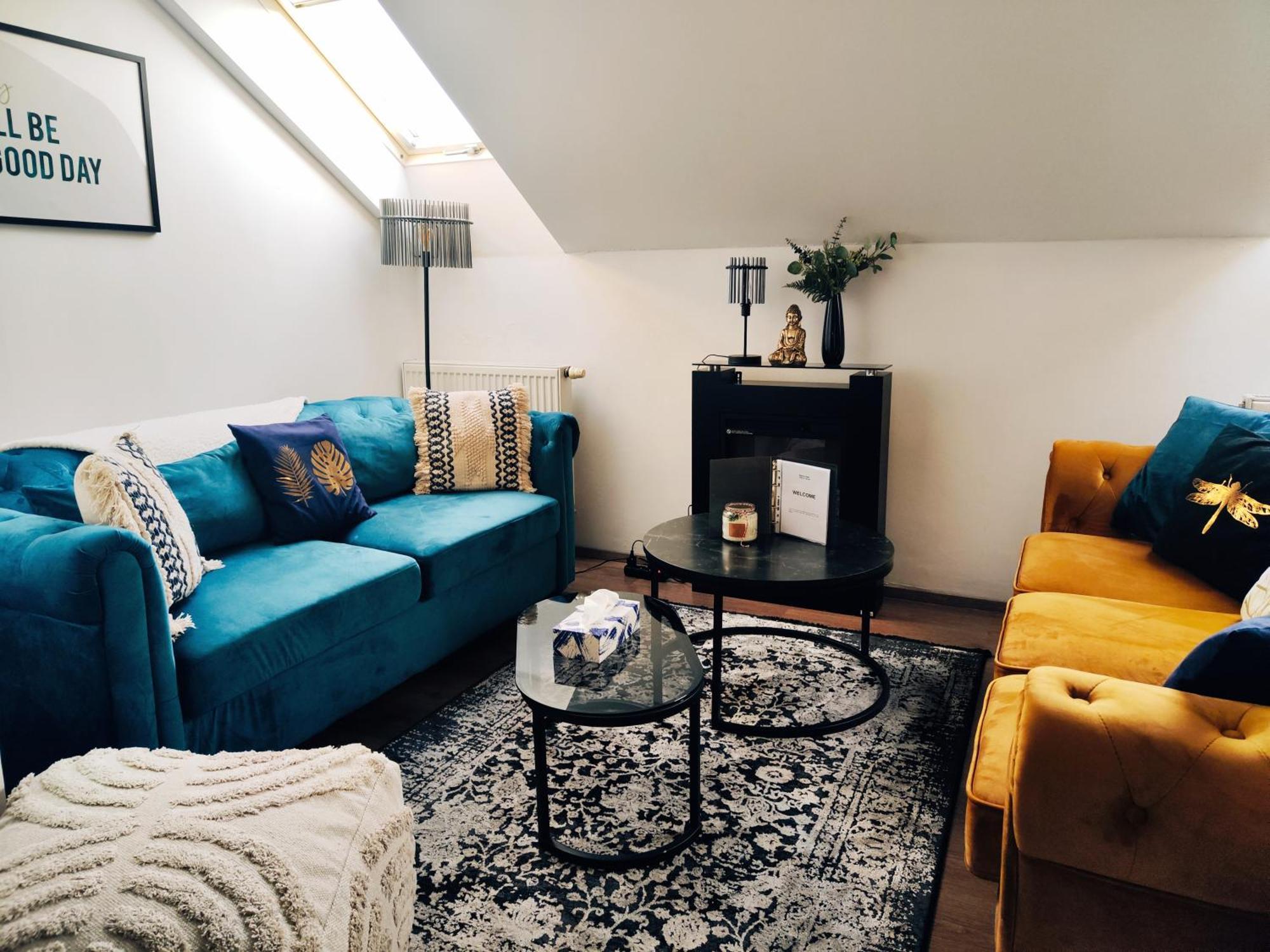 Spacious Flat & Parking Possibility, 3 Stops To Wenceslav Square ปราก ภายนอก รูปภาพ
