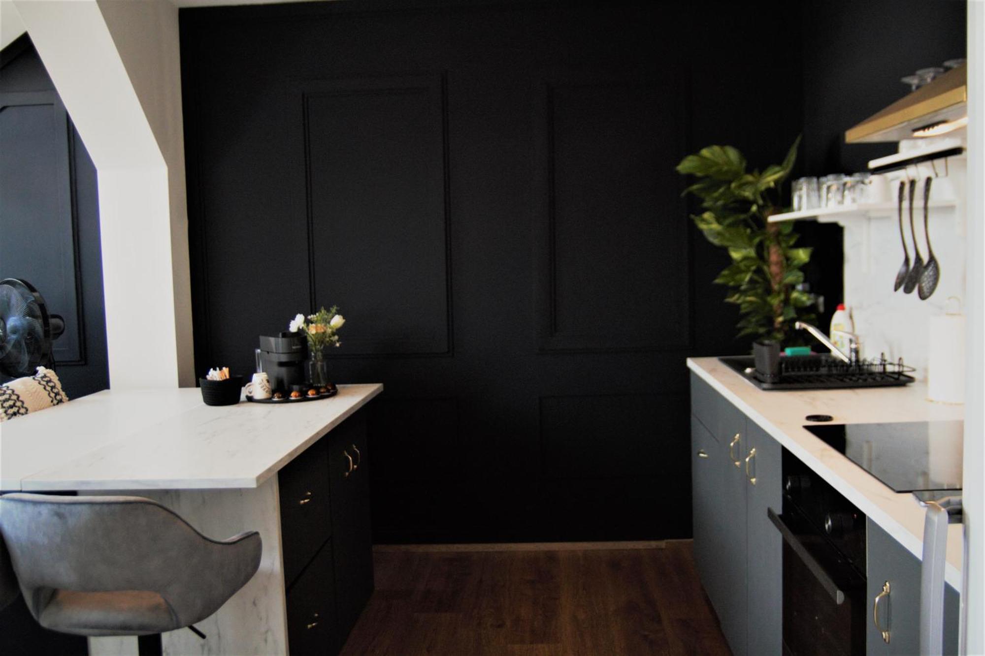 Spacious Flat & Parking Possibility, 3 Stops To Wenceslav Square ปราก ภายนอก รูปภาพ