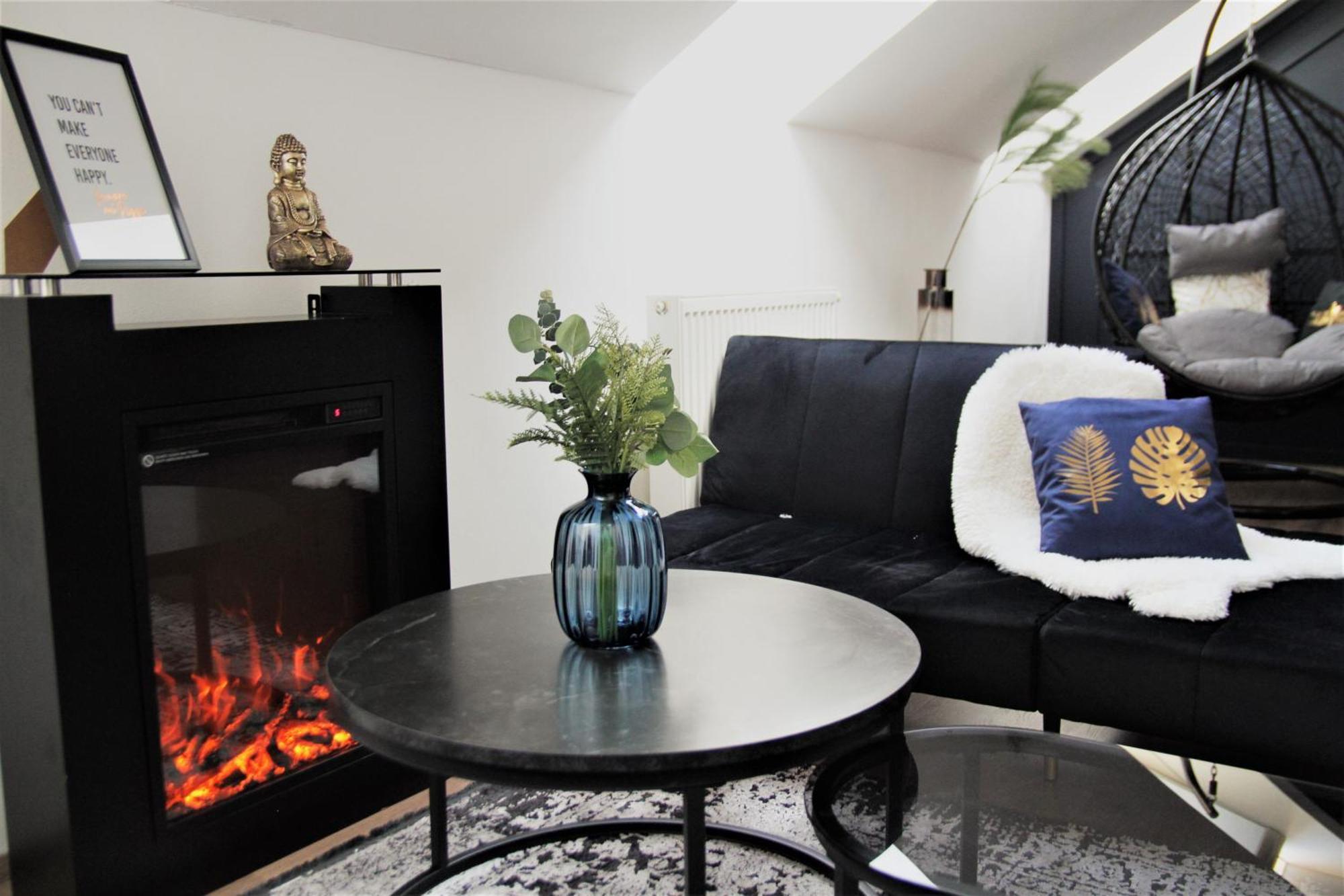Spacious Flat & Parking Possibility, 3 Stops To Wenceslav Square ปราก ภายนอก รูปภาพ
